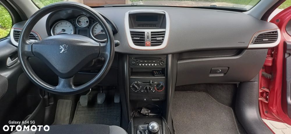 Peugeot 207 - 7