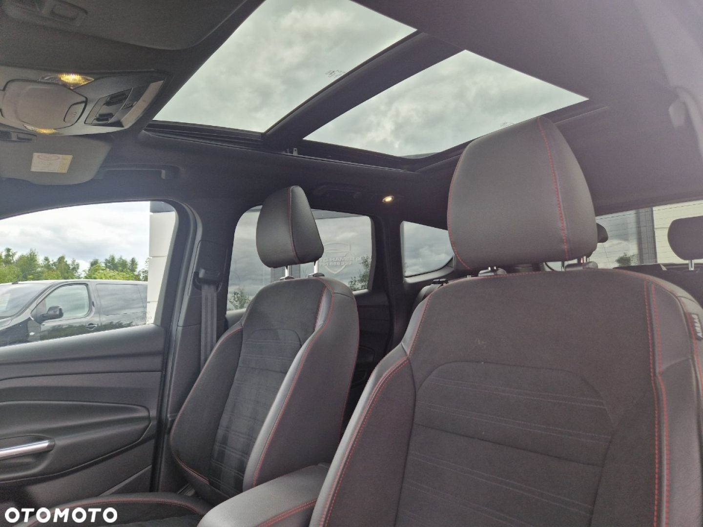 Ford Kuga 1.5 EcoBoost 2x4 ST-Line - 11