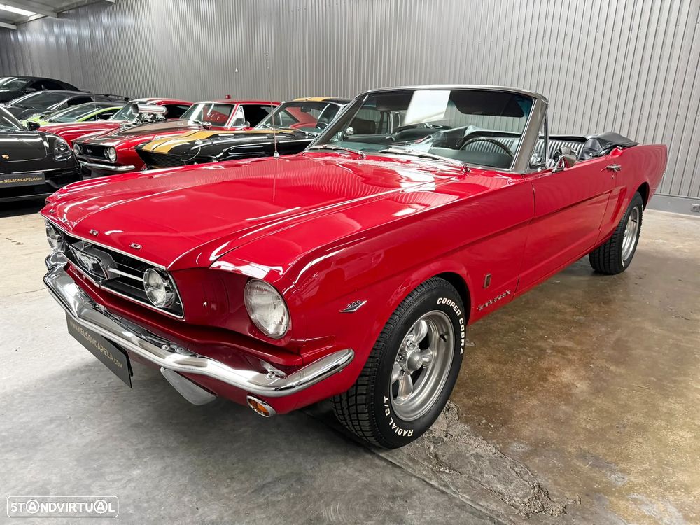Ford Mustang - 1