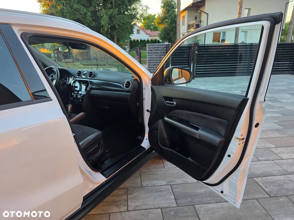 Suzuki Vitara 1.4 Boosterjet Premium 2WD - 24