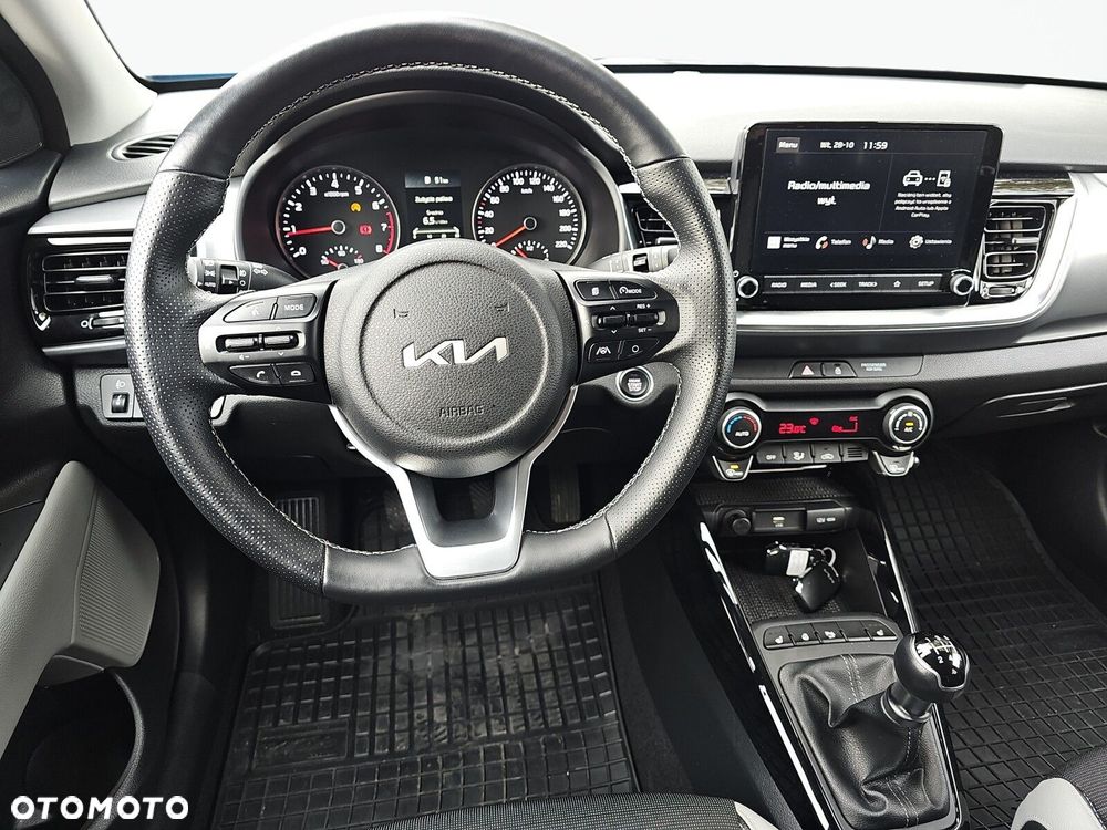 Kia Stonic - 12