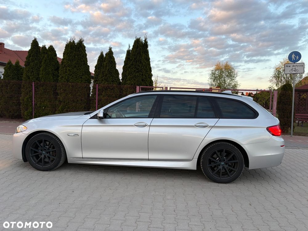 BMW Seria 5 525d Sport-Aut Modern Line - 4