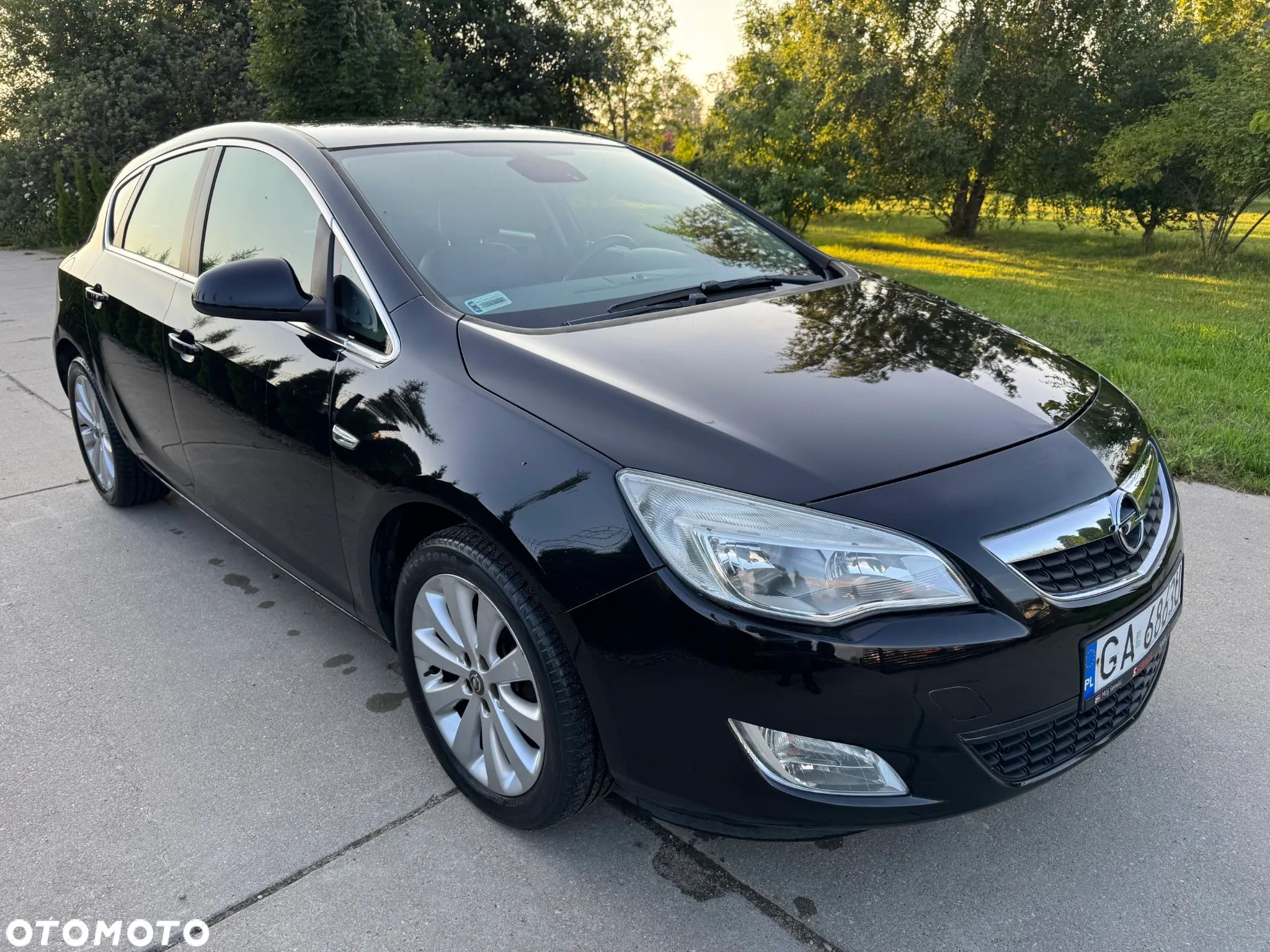 Opel Astra IV 1.4 T Cosmo - 1