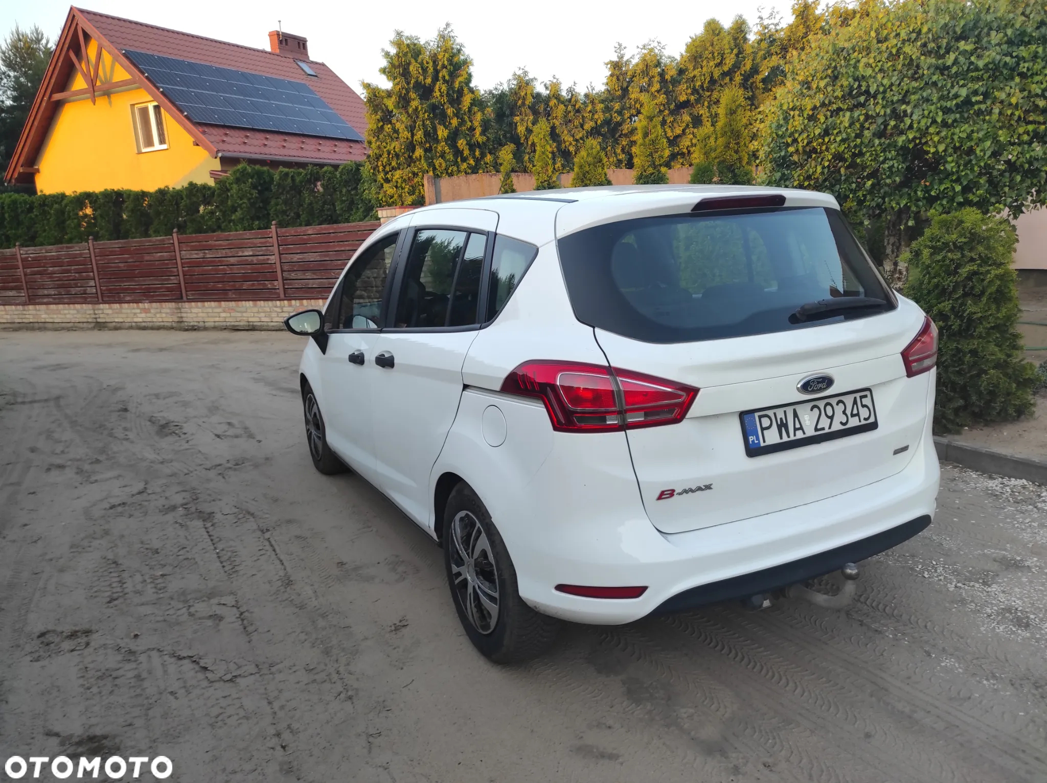 Ford B-MAX 1.5 TDCi Colour-Line - 4