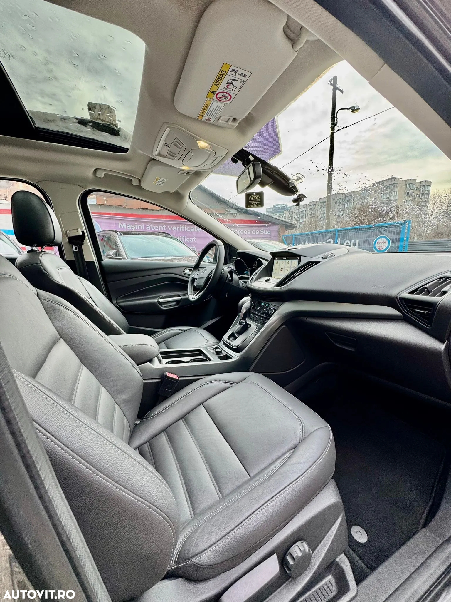 Ford Kuga 2.0 TDCi 4WD Powershift Titanium - 16
