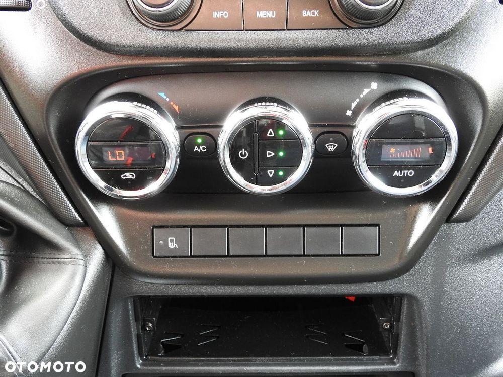 Iveco DAILY 35S18 PLANDEKA 10 PALET WEBASTO KLIMATYZACJA TEMPOMAT LEDY  180KM - 37