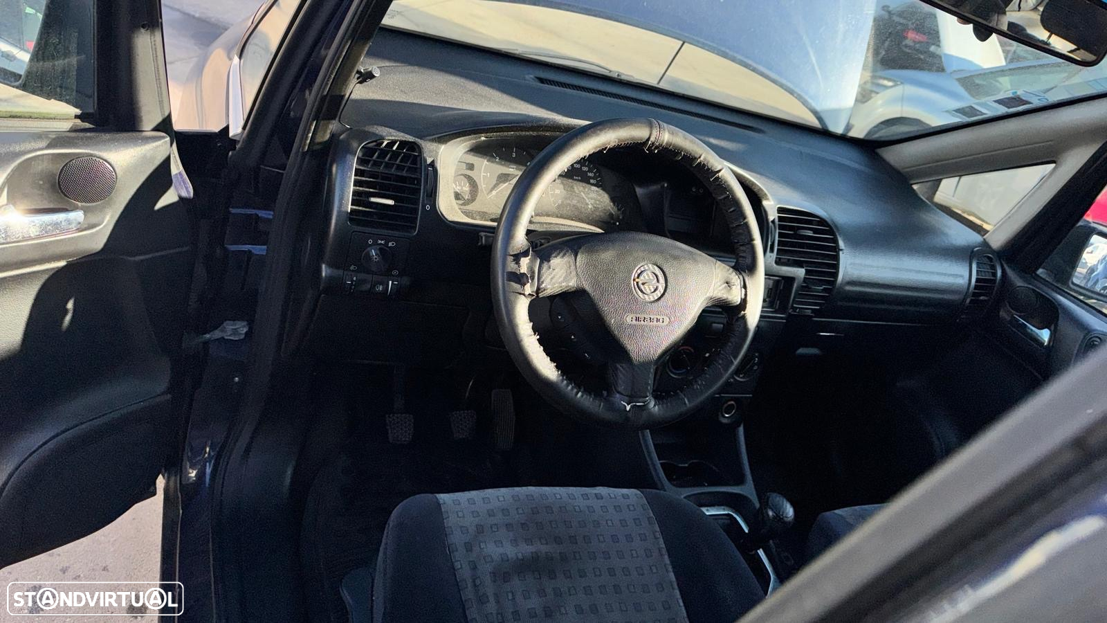 Opel Zafira de 2001 para peças - 7