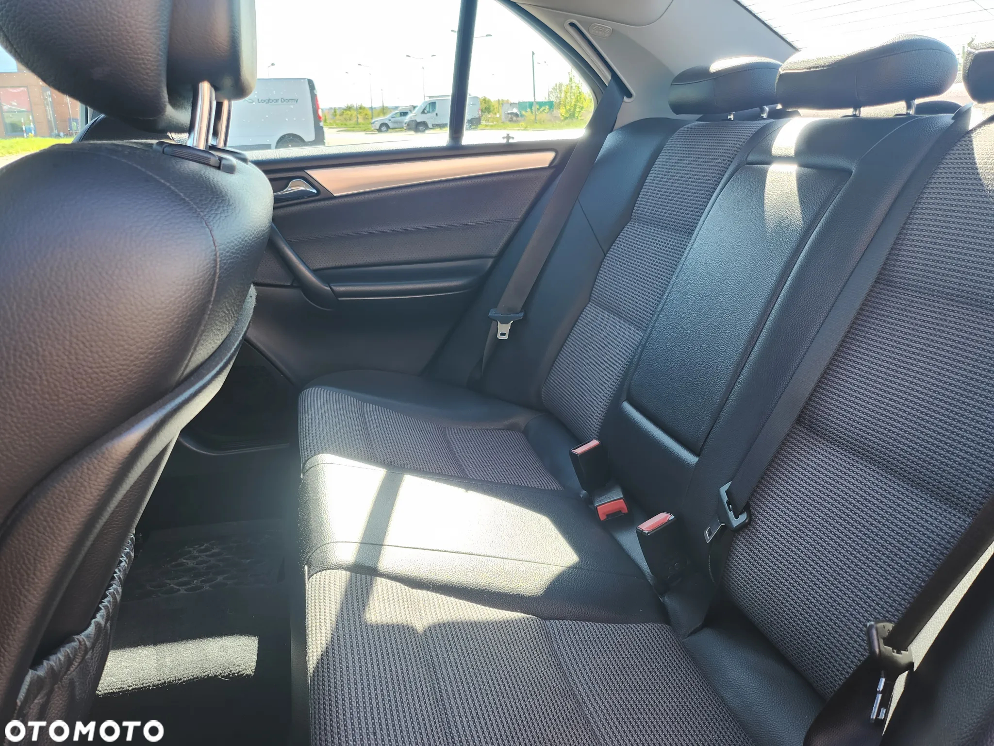 Mercedes-Benz Klasa C 180 T Kompressor Avantgarde - 7