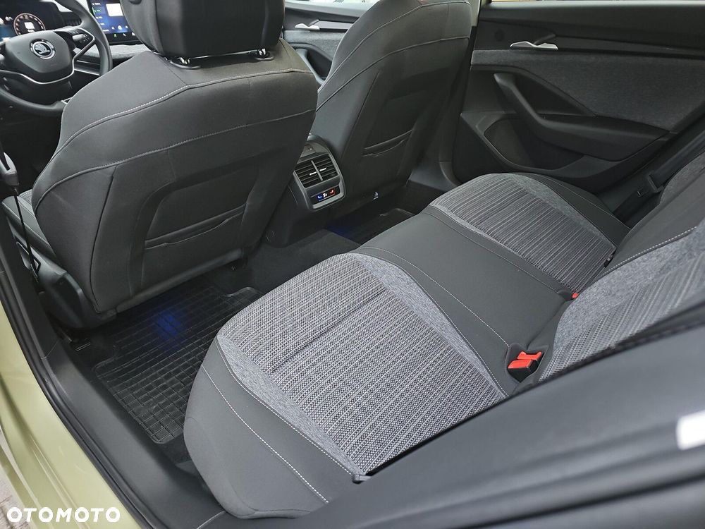 Skoda Superb 2.0 TDI SCR 4x4 Selection DSG - 17