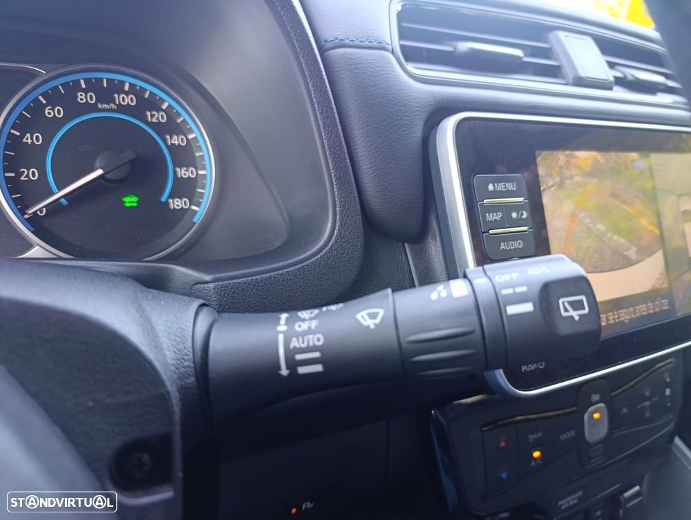 Nissan Leaf 40 kWh N-Connecta - 16