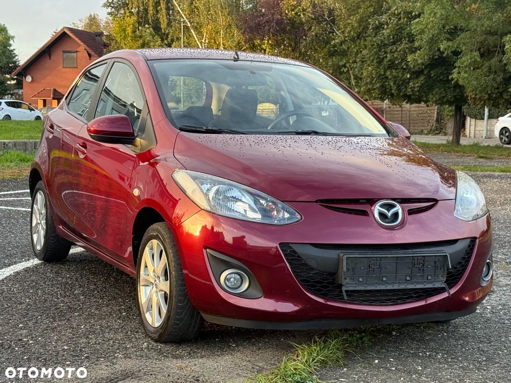 Mazda 2 2011 photo 4