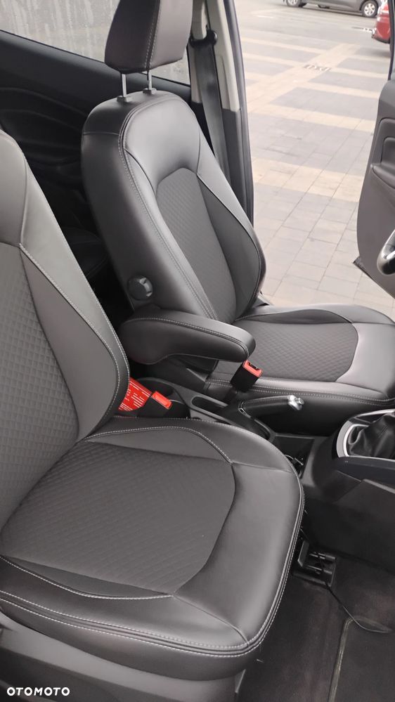 Ford EcoSport - 11