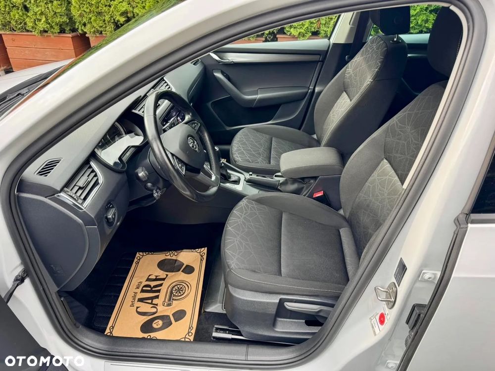 Skoda Octavia 2.0 TDI 4x4 DSG Clever - 15