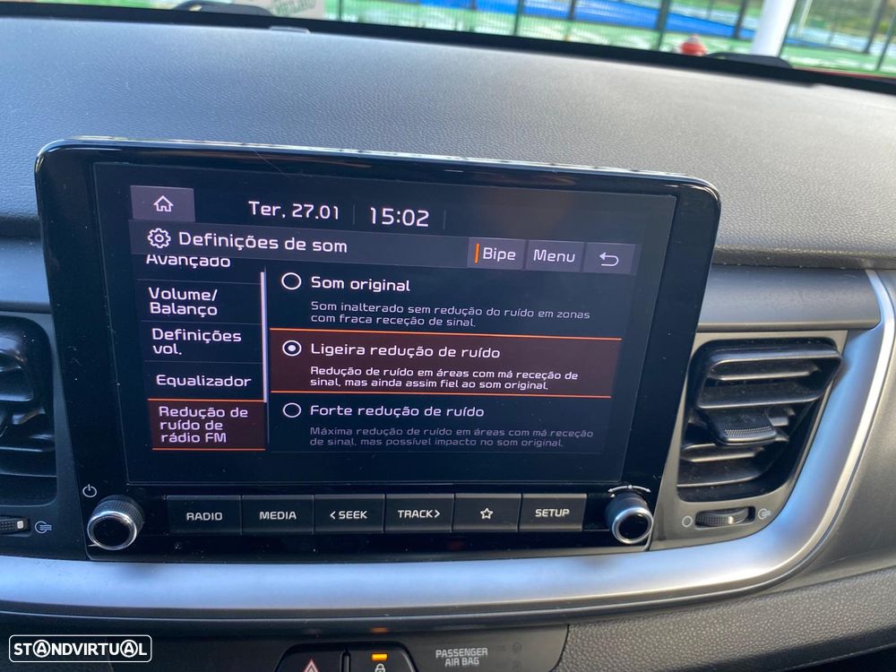 Kia Stonic 1.2 by FILA - 30