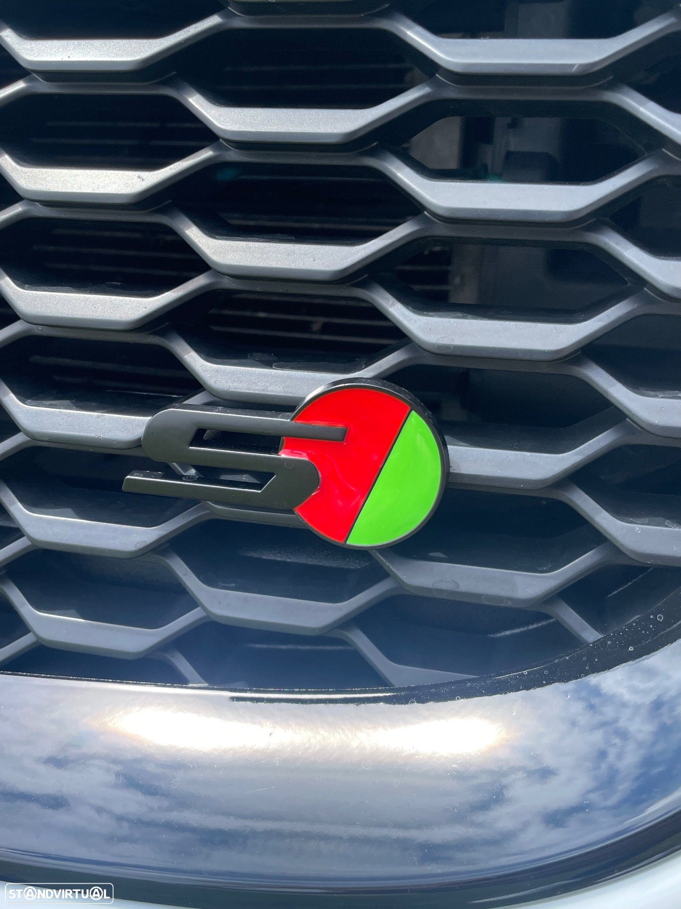 Jaguar E-Pace 2.0 i4D R-Dynamic S AWD Aut. - 22