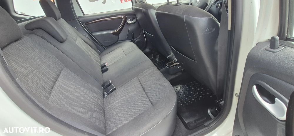 Dacia Duster dCi 110 FAP 4x4 Laureate - 12