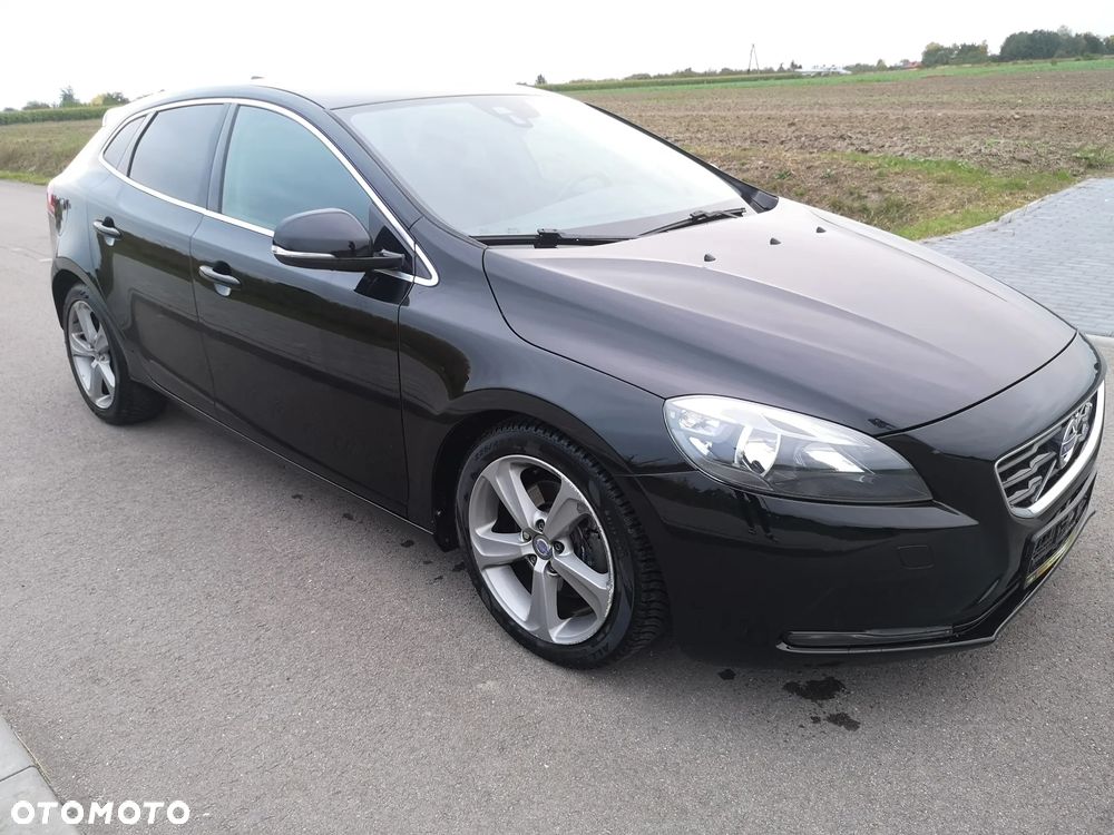 Volvo V40 T3 Momentum - 19