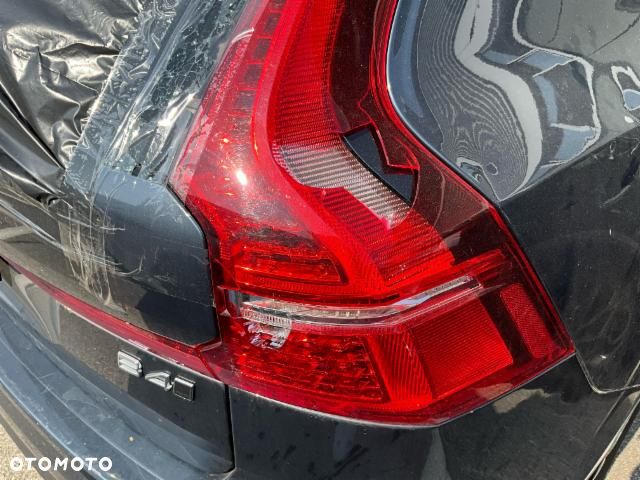 Volvo XC 60 B4 D AWD Geartronic Momentum - 12
