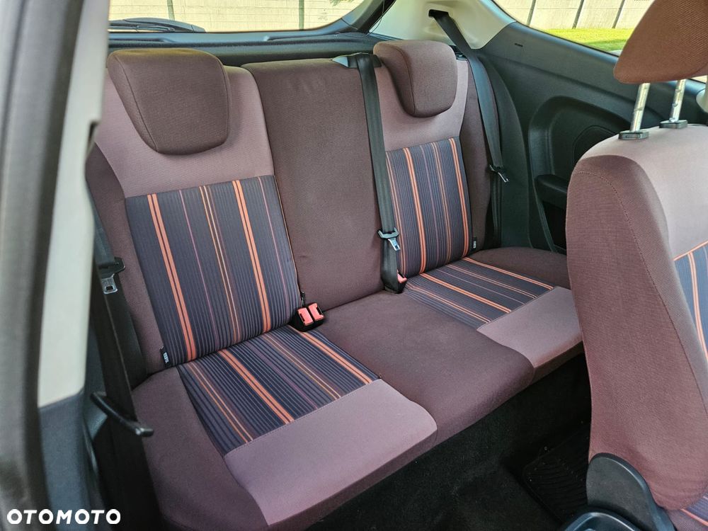 Ford Fiesta 1.25 Champions Edition - 17