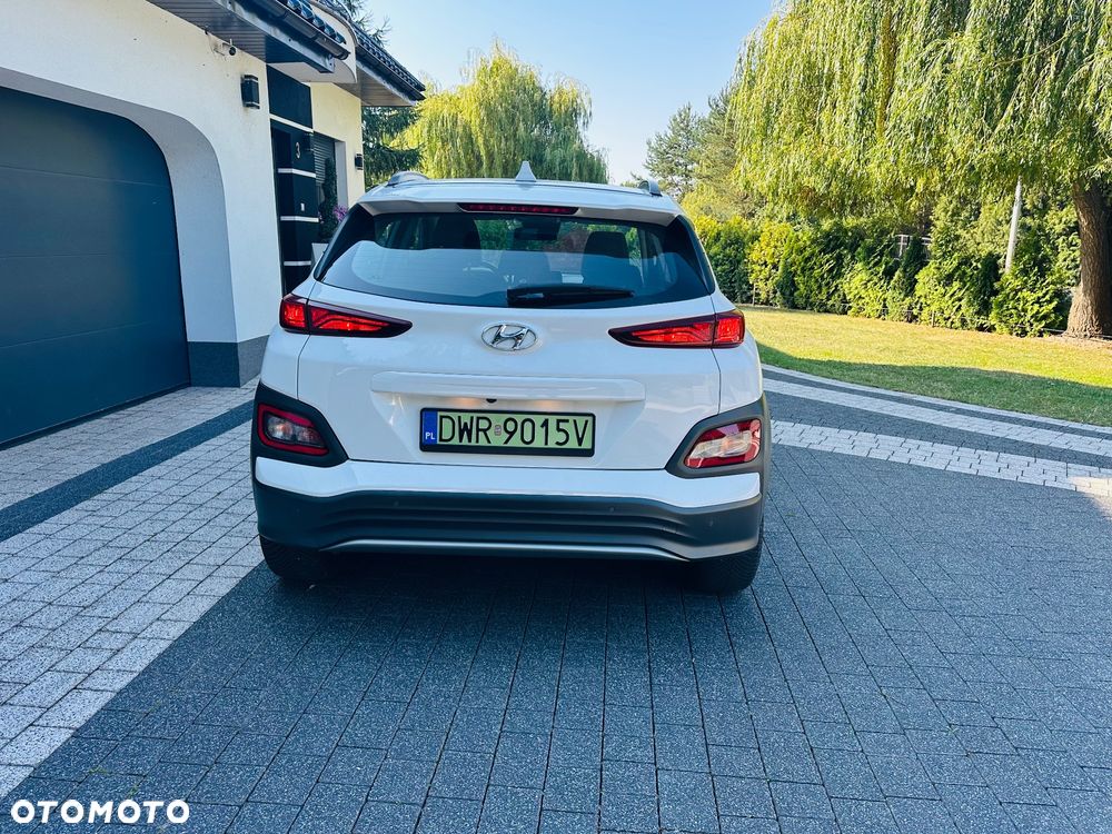 Hyundai Kona - 4