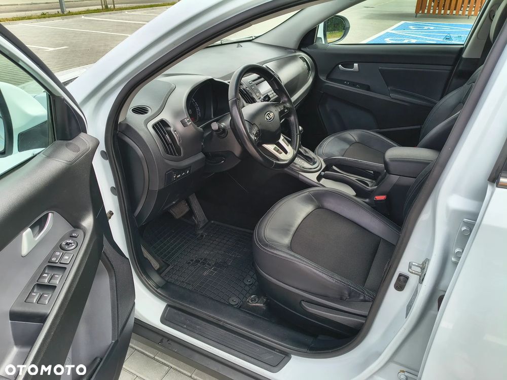Kia Sportage - 10
