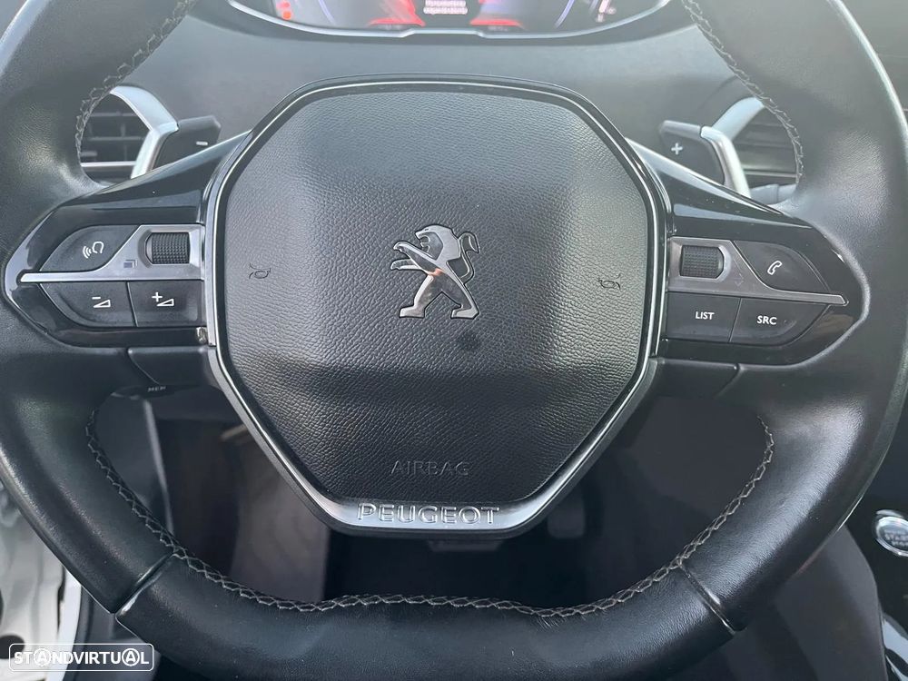 Peugeot 3008 1.5 BlueHDi Allure EAT8 - 22