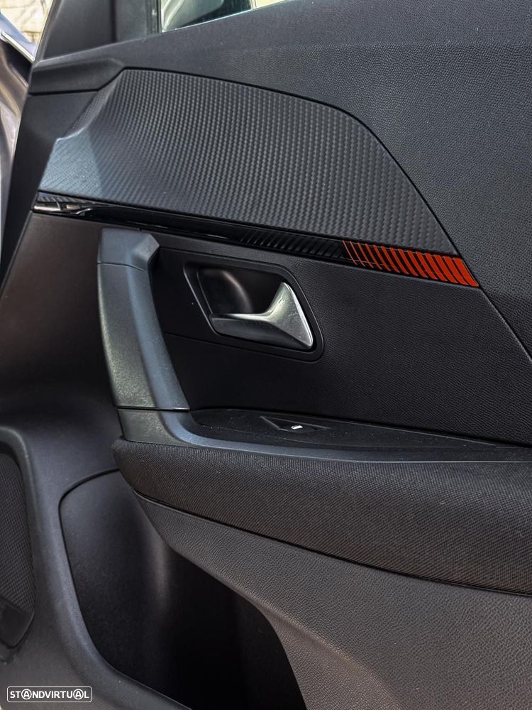 Peugeot 2008 1.5 BlueHDi Active Pack - 11