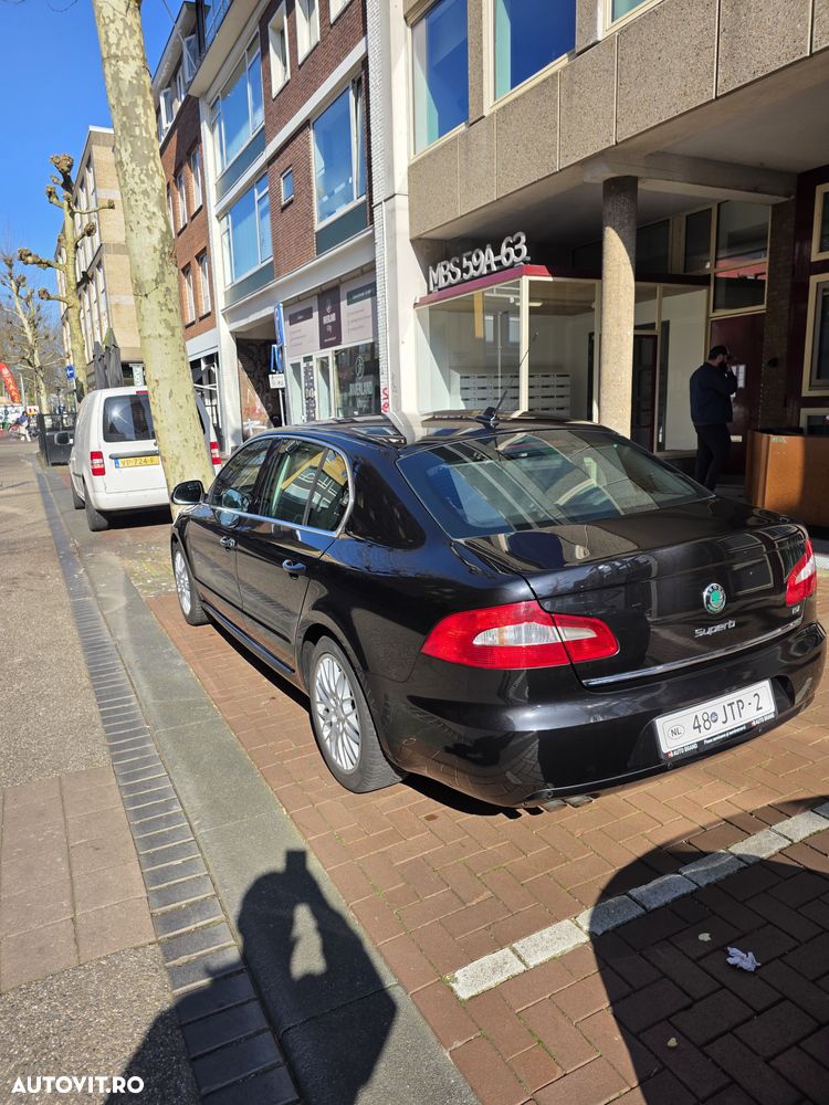 Skoda Superb 1.4 TSI Active - 5