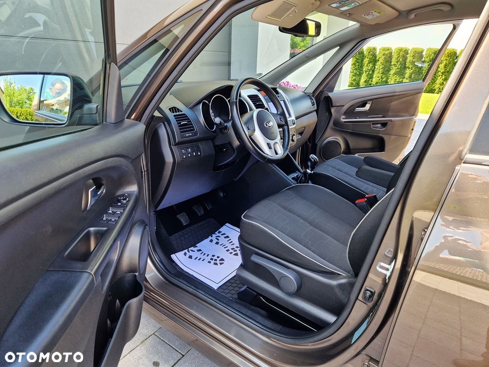 Kia Venga 1.6 CVVT Platinum Edition - 15