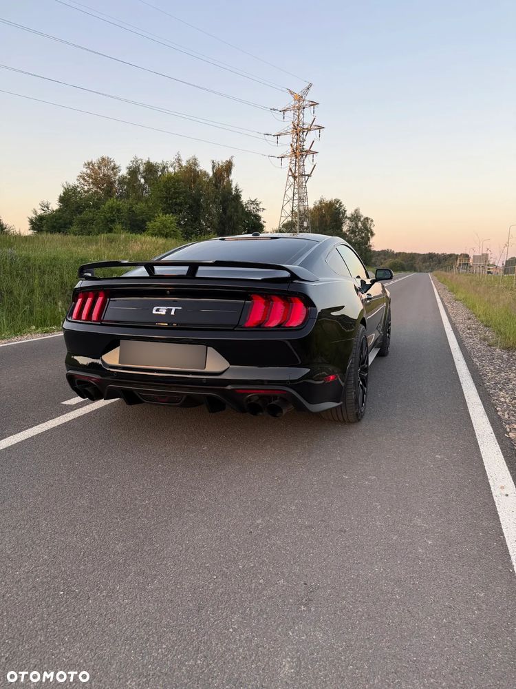 Ford Mustang - 7