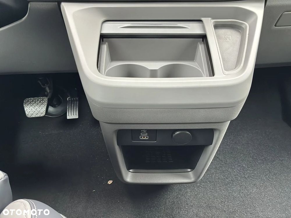 Volkswagen Caravelle 2.0 TDI L2 Style - 37