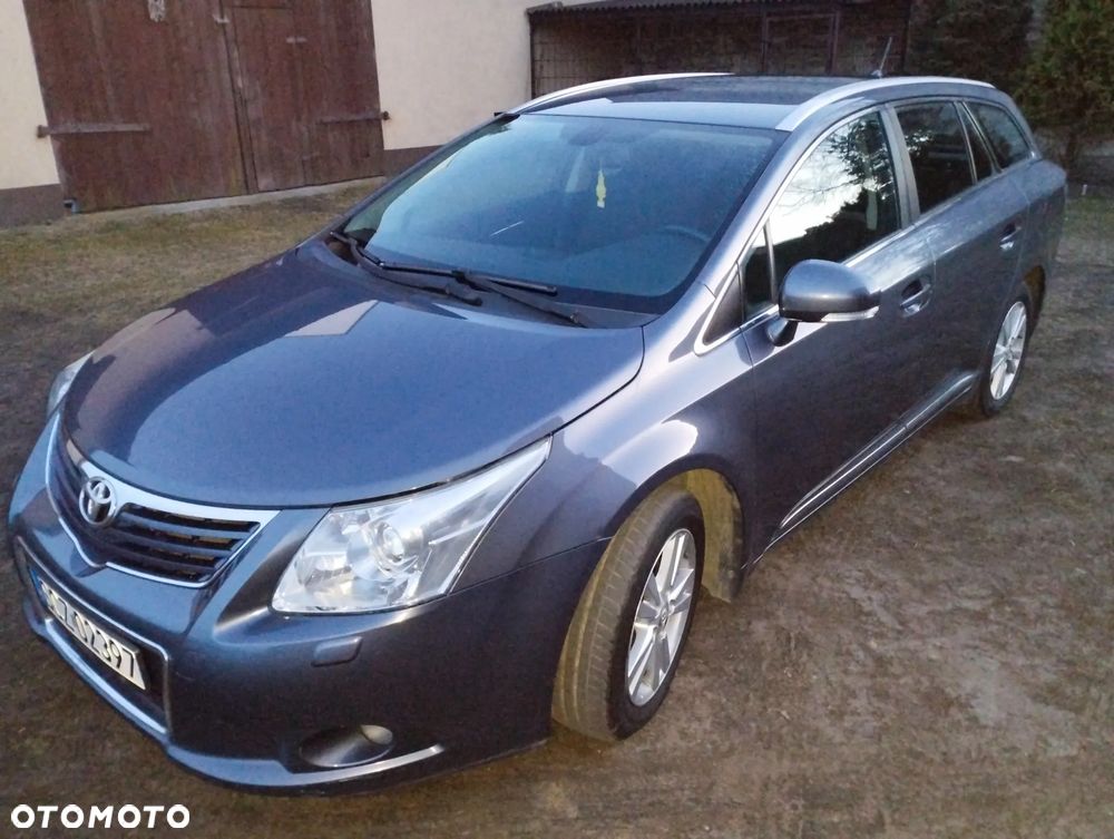 Toyota Avensis 1.8 Luna - 24
