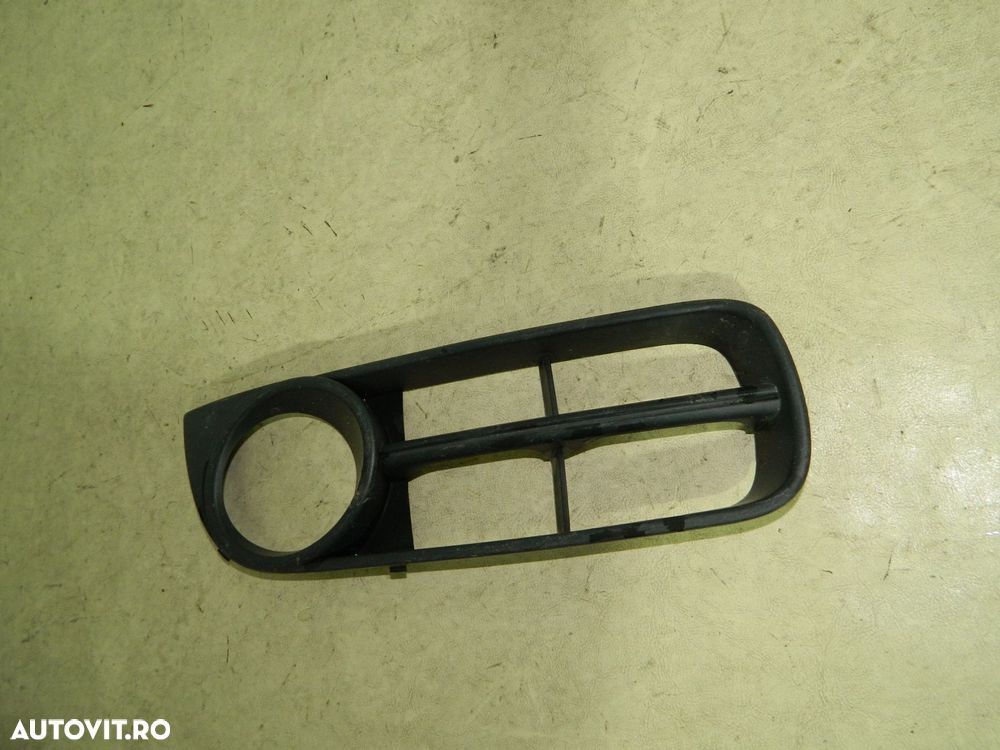 Grila proiector partea dreapta, Skoda Fabia 2  /  Roomster, 2007, 2008, 2009, 2010, , 5J0853666 - 7