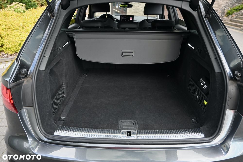 Audi A4 Avant 35 TFSI S tronic S line - 36