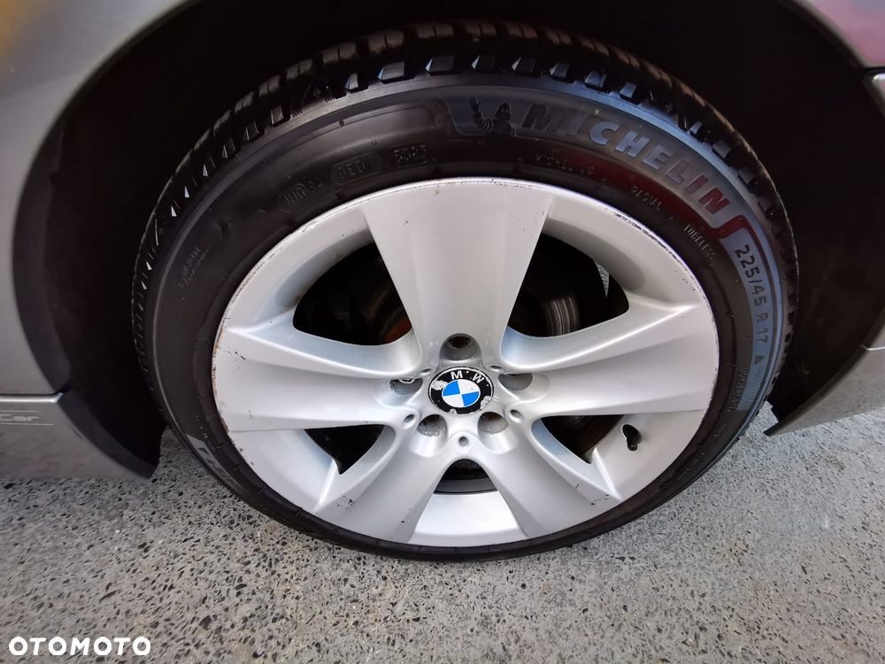 BMW Seria 3 320d xDrive DPF - 30