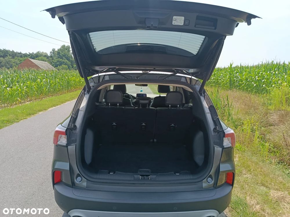 Ford Kuga - 19