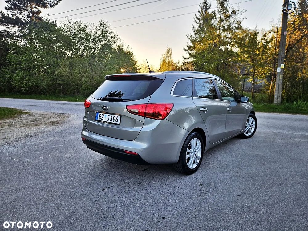 Kia Ceed 1.6 GDI ISG Spirit - 14