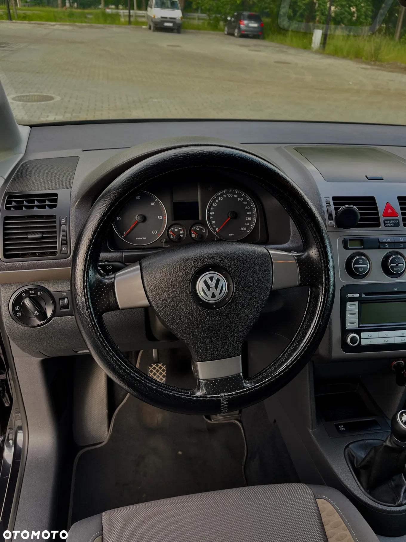 Volkswagen Touran 2.0 TDI DPF Cross - 15