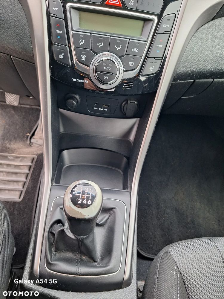 Hyundai i30 1.6 CRDi Trend - 24