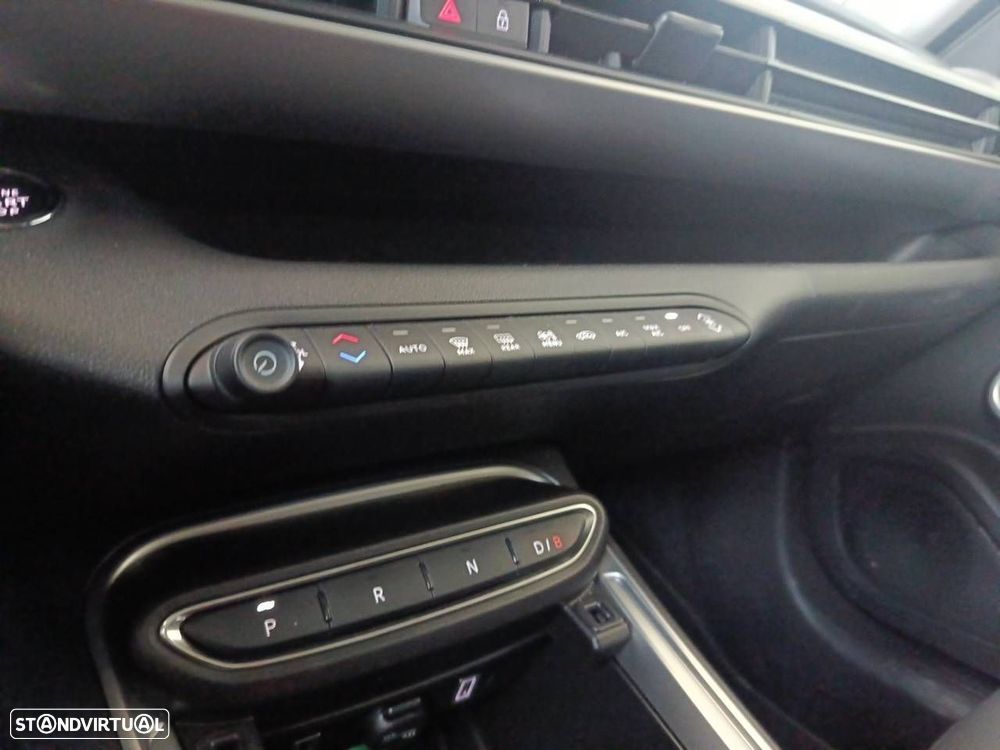 Jeep Avenger Summit - 21