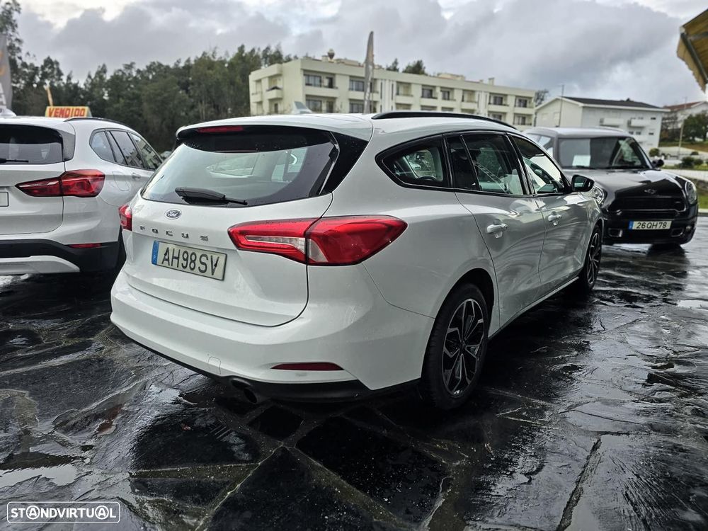 Ford Focus SW 1.5 TDCi EcoBlue Business - 6