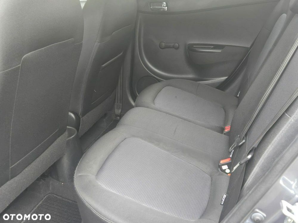 Hyundai i20 1.2 Fifa World Cup Edition - 11