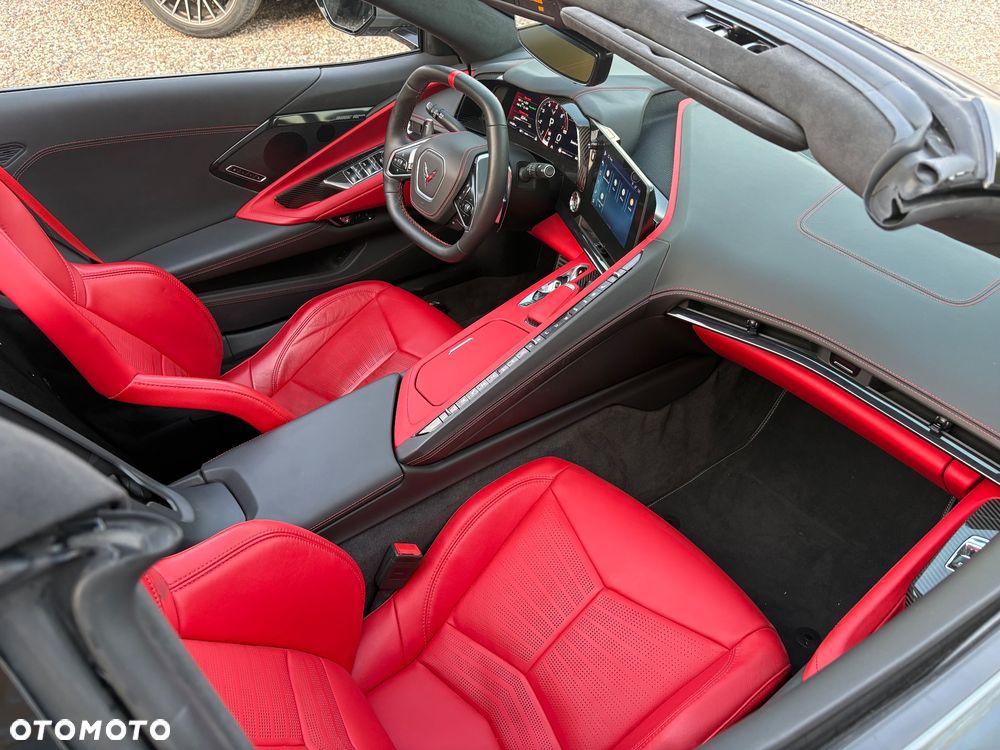 Chevrolet Corvette - 18