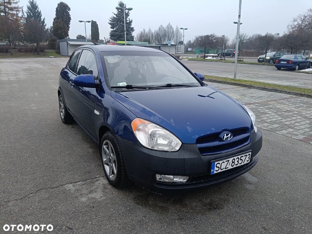 Hyundai Accent 1.4 GL - 8