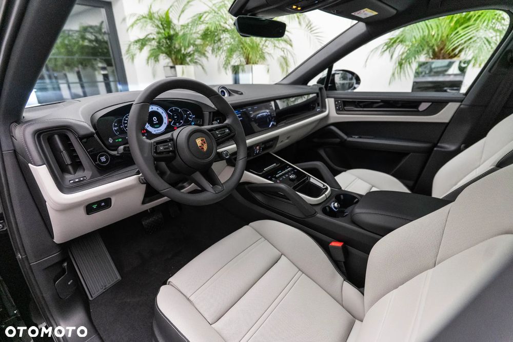 Porsche Cayenne E-Hybrid PHEV - 8