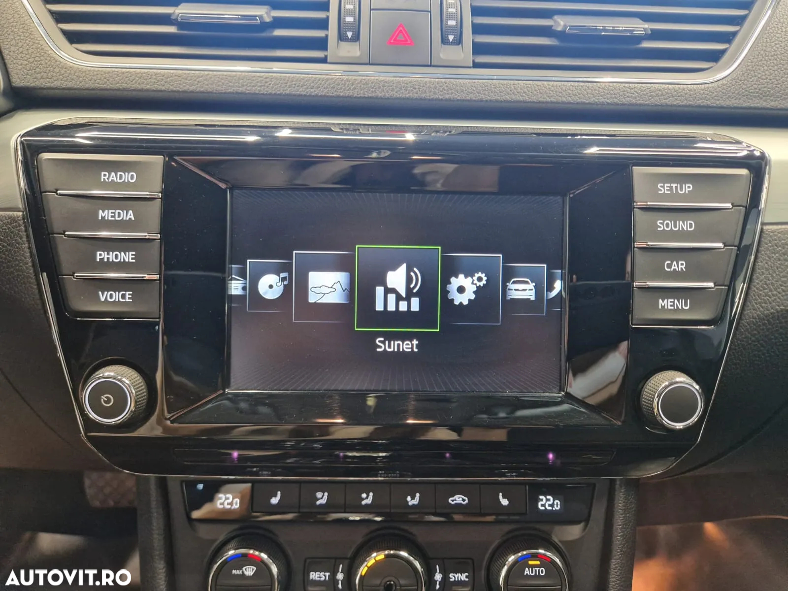 Skoda Superb 2.0 TDI DSG Style - 30