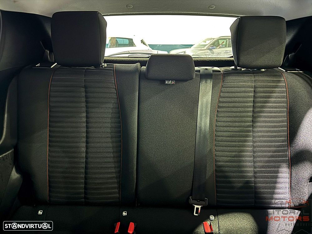 Peugeot 208 1.2 PureTech Active - 36