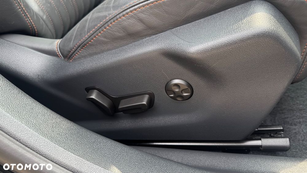 Peugeot 508 RXH Hybrid4 - 19