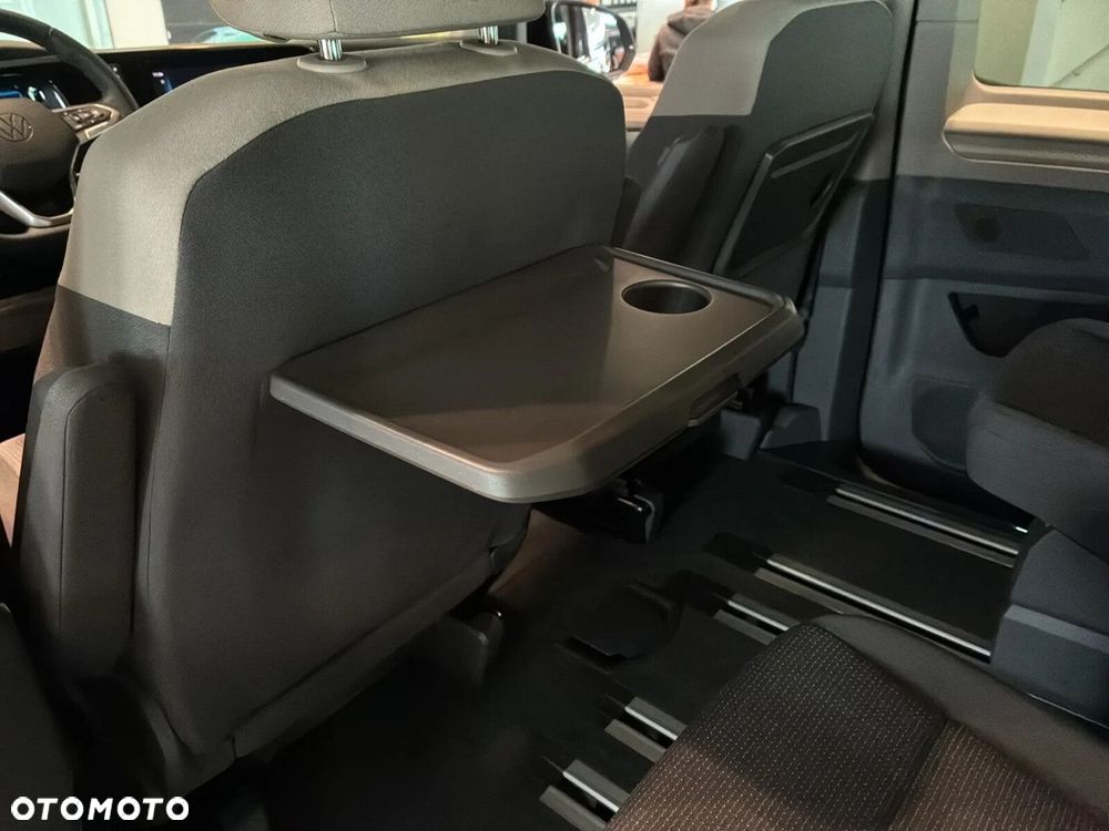 Volkswagen Multivan - 15