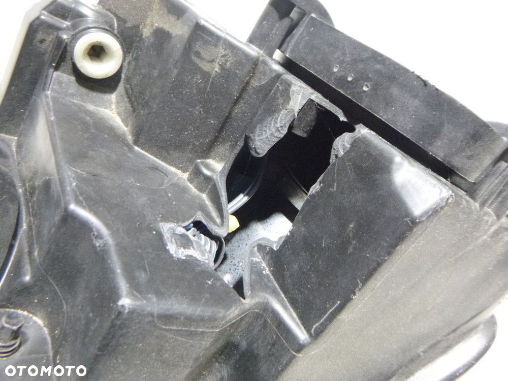 Audi A4 B9 Reflektor Lewy 8W0941005 - 5